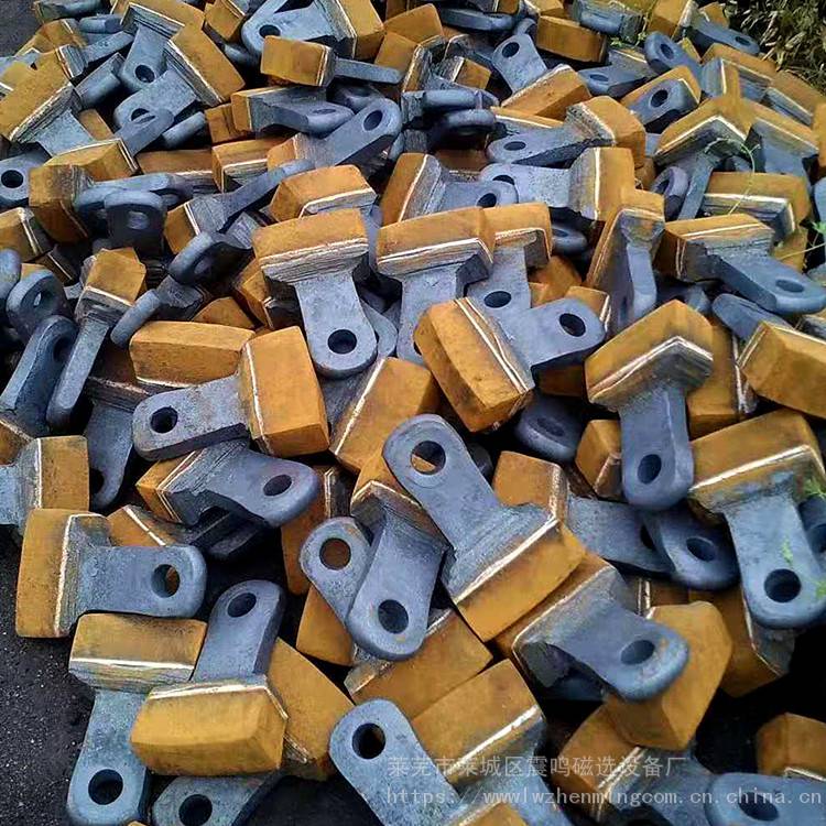 專業(yè)供應(yīng) 震鳴牌破碎機(jī)篩板與襯板，型號齊全，批發(fā)鑄造件